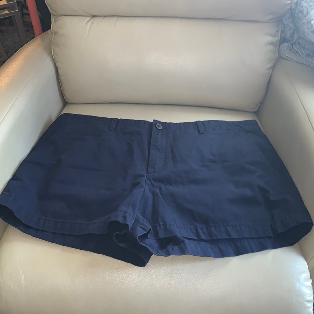 *3 for $25* GAP NAVY BLUE SHORTS W/ 5 pockets size 14R